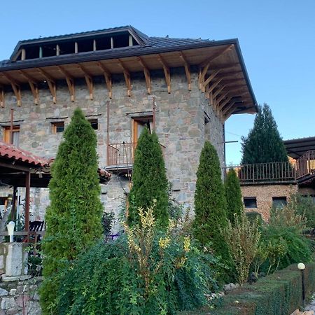 Ballkon Turi Tiranë Luaran gambar